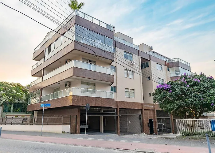 Amplo Apartamento A 50 Metros Da Praia De Bombinhas