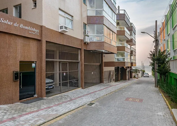 Amplo Apartamento A 50 Metros Da Praia De Bombinhas